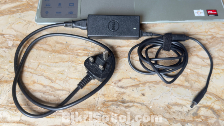 Dell Inspiron 15, 8GB RAM + 1 TB HDD & 128GB SSD